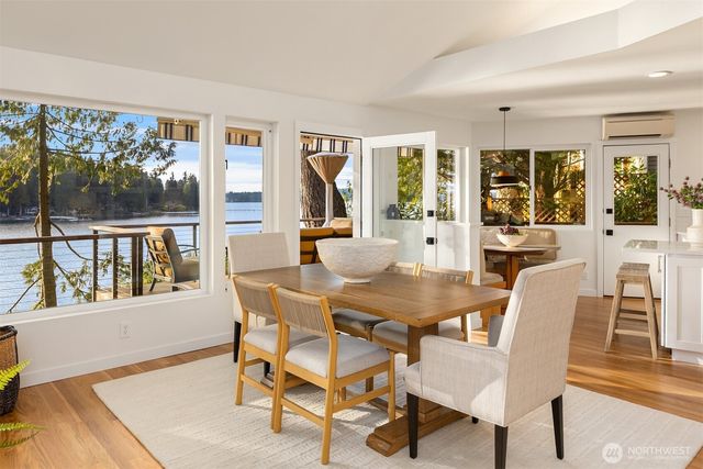 6518 NE Monte Vista Drive, Bainbridge Island, WA 98110