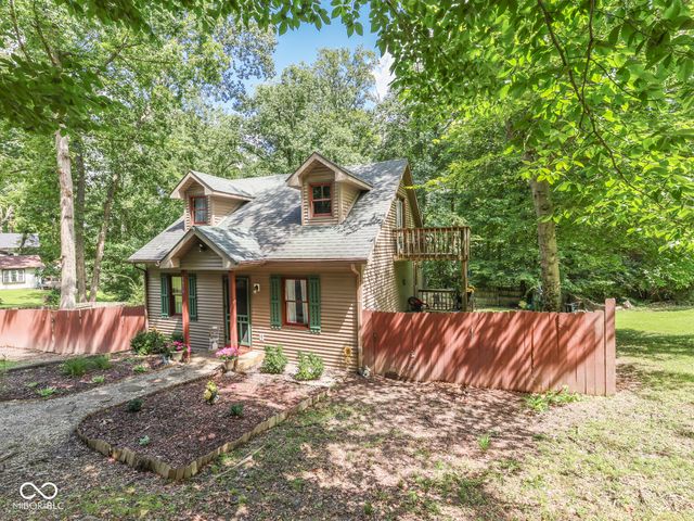 8879 S Slevins Drive, Nineveh, IN 46164