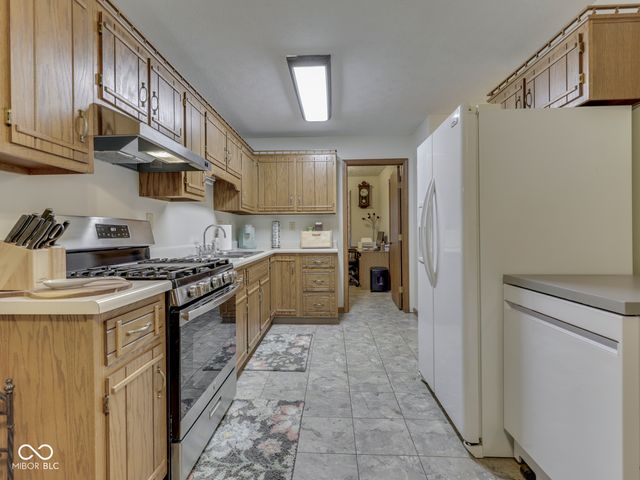 8879 S Slevins Drive, Nineveh, IN 46164