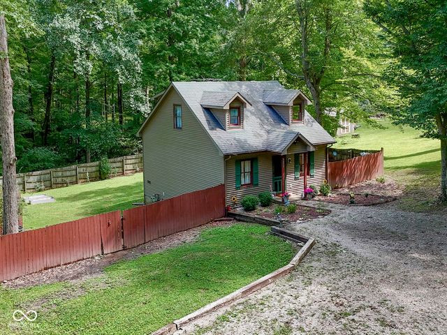 8879 S Slevins Drive, Nineveh, IN 46164