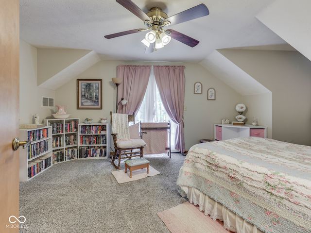 8879 S Slevins Drive, Nineveh, IN 46164