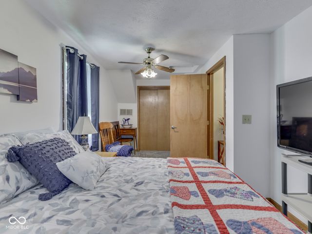 8879 S Slevins Drive, Nineveh, IN 46164