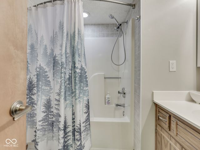 8879 S Slevins Drive, Nineveh, IN 46164