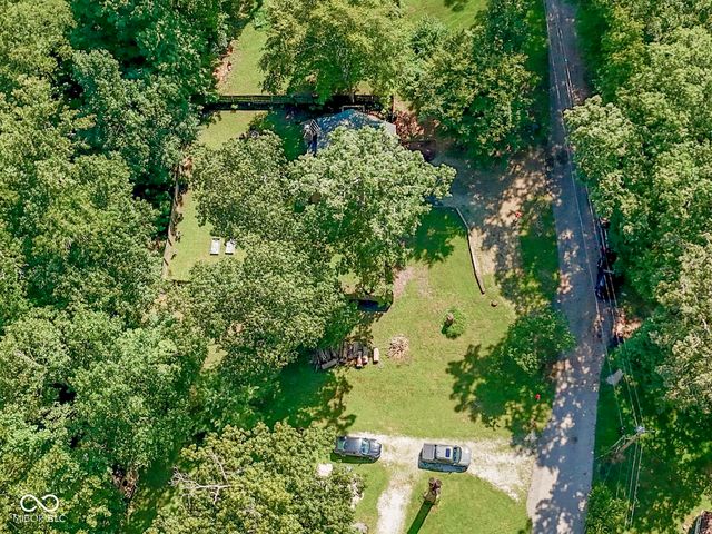 8879 S Slevins Drive, Nineveh, IN 46164