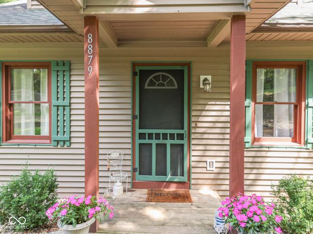 8879 S Slevins Drive, Nineveh, IN 46164