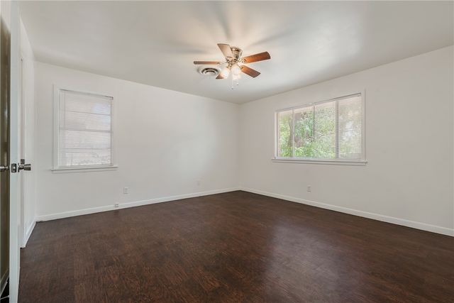 703 Lee Avenue, College Station, TX 77840