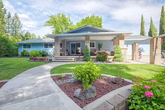 364 Genverna Glen, Grants Pass, OR 97527