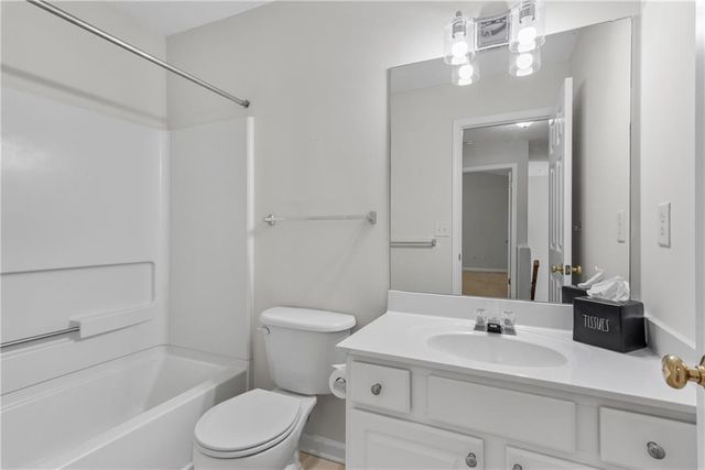 184 Regent Place, Woodstock, GA 30188
