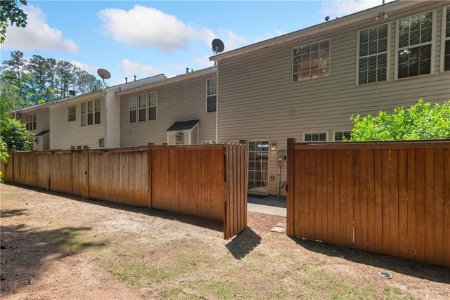 184 Regent Place, Woodstock, GA 30188