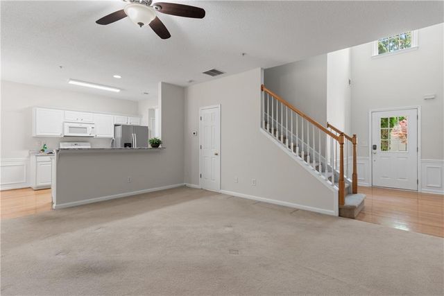 184 Regent Place, Woodstock, GA 30188