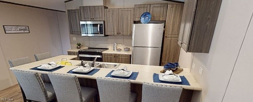 28 W Philadelphia Avenue, Youngstown, OH 44507