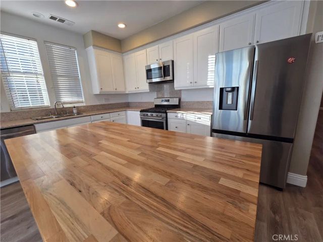 20329 Red Poppy, Riverside, CA 92508