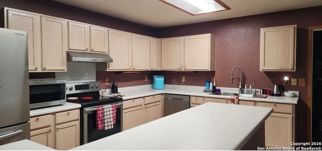 7042 Congressional, San Antonio, TX 78244