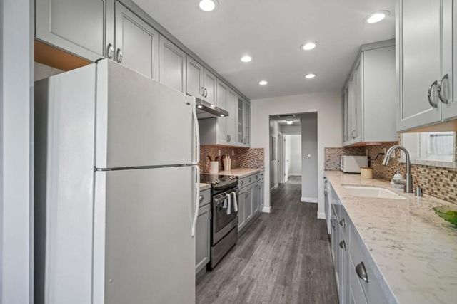 Morse Avenue, Sunnyvale, CA 94085