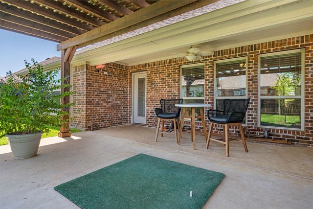 116 Cimmaron Court, Alvarado, TX 76009