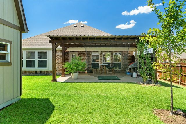 116 Cimmaron Court, Alvarado, TX 76009