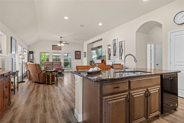 116 Cimmaron Court, Alvarado, TX 76009