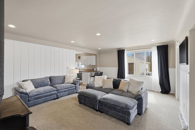 1700 S Hughes Road, Genoa Twp, MI 48114