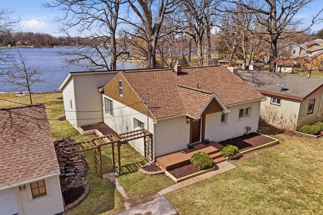 1700 S Hughes Road, Genoa Twp, MI 48114