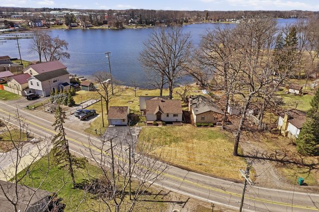 1700 S Hughes Road, Genoa Twp, MI 48114