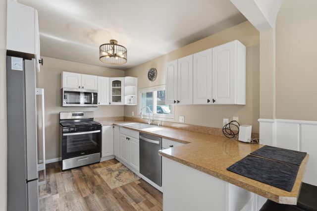 1700 S Hughes Road, Genoa Twp, MI 48114