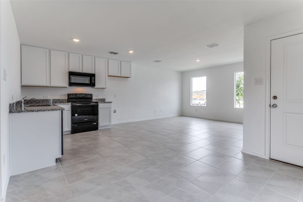 127 Sunflower Street, Princeton, TX 75407