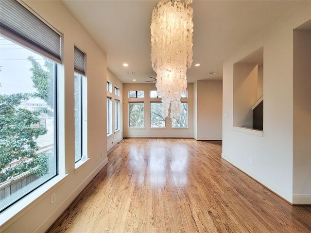 1602 White Street, Houston, TX 77007