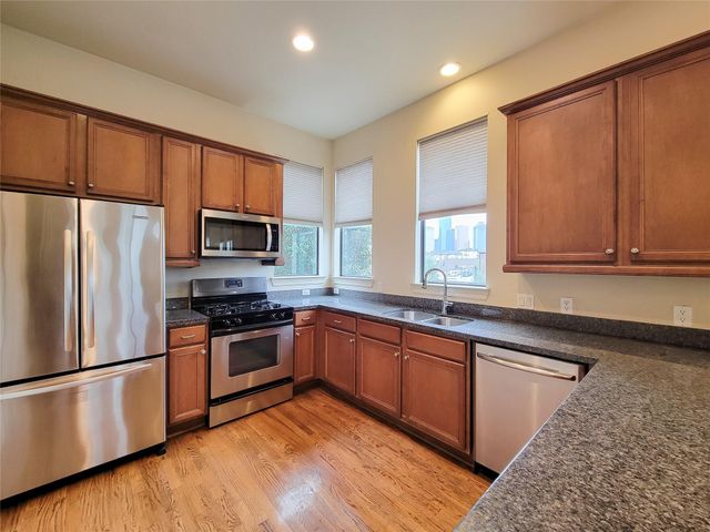 1602 White Street, Houston, TX 77007