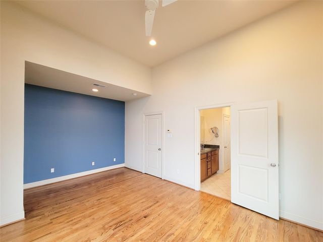 1602 White Street, Houston, TX 77007