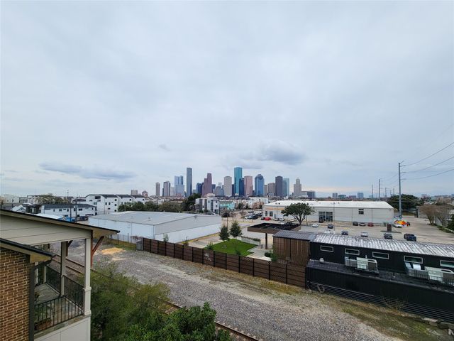 1602 White Street, Houston, TX 77007