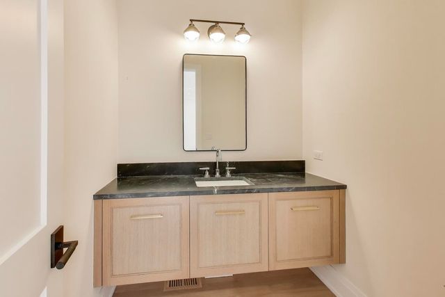 2938 Indianwood Road, Wilmette, IL 60091