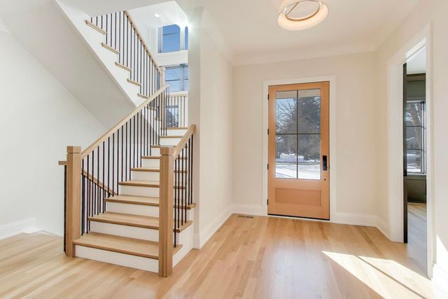 2938 Indianwood Road, Wilmette, IL 60091