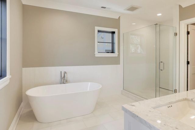 2938 Indianwood Road, Wilmette, IL 60091