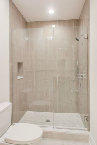 2938 Indianwood Road, Wilmette, IL 60091