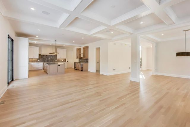 2938 Indianwood Road, Wilmette, IL 60091