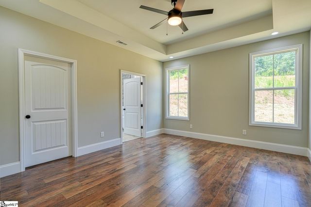 82 Old Schoolhouse Road, Spartanburg, SC 29307