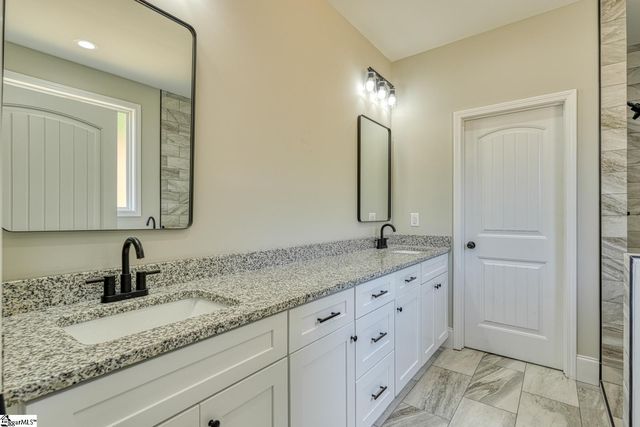 82 Old Schoolhouse Road, Spartanburg, SC 29307