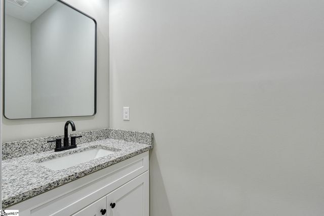 82 Old Schoolhouse Road, Spartanburg, SC 29307