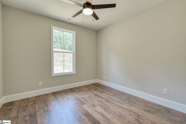 82 Old Schoolhouse Road, Spartanburg, SC 29307