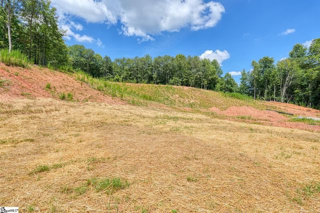 82 Old Schoolhouse Road, Spartanburg, SC 29307