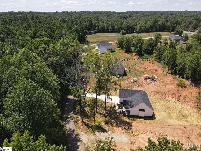 82 Old Schoolhouse Road, Spartanburg, SC 29307