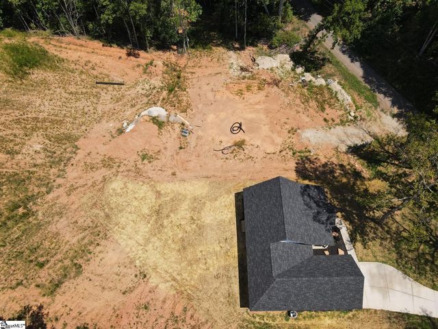 82 Old Schoolhouse Road, Spartanburg, SC 29307