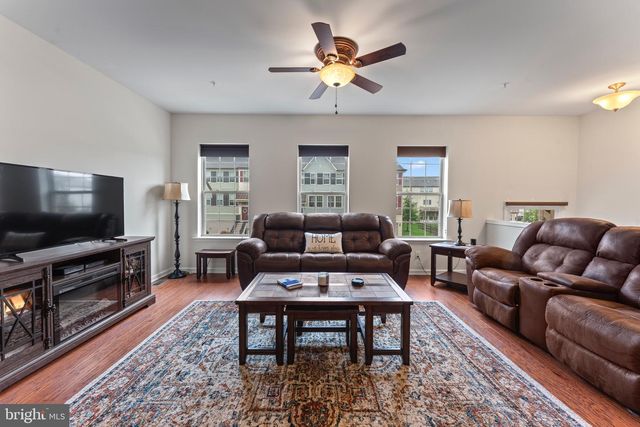 484 ROWAN ST, Warminster, PA 18974