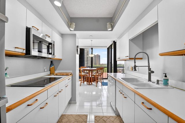 4100 N Ocean Drive 604, Singer Island, FL 33404
