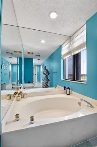4100 N Ocean Drive 604, Singer Island, FL 33404
