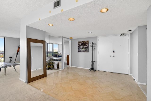 4100 N Ocean Drive 604, Singer Island, FL 33404