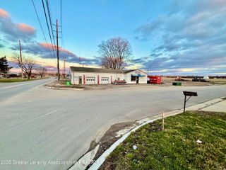 502 Island Highway, Charlotte, MI 48813