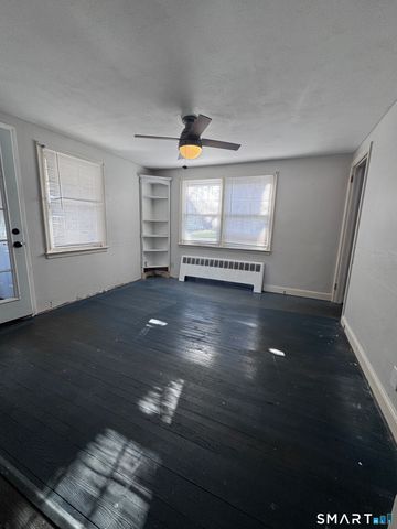 373 Parker Street, Manchester, CT 06040