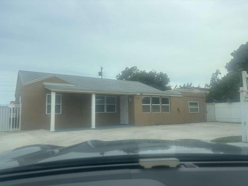 750 NE 4th Place, Hialeah, FL 33010
