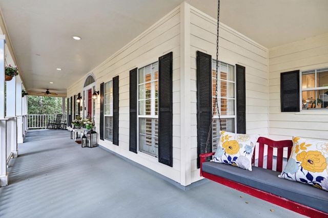 2302 Hollowbrook Lane, Conroe, TX 77384